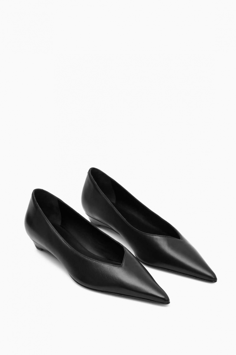 BLACK COS POINTED LEATHER KITTEN-HEEL PUMPS | HAP-094236