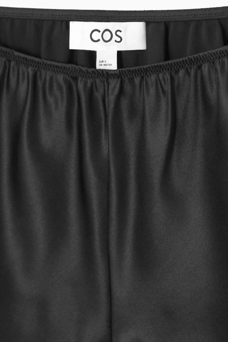 BLACK COS SILK-SATIN SHORTS | NYJ-342950