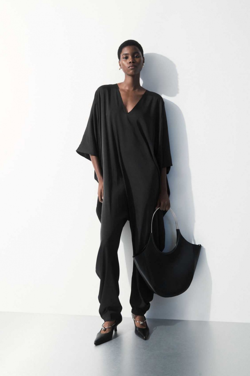 BLACK COS THE FLUID JUMPSUIT | HKQ-790612