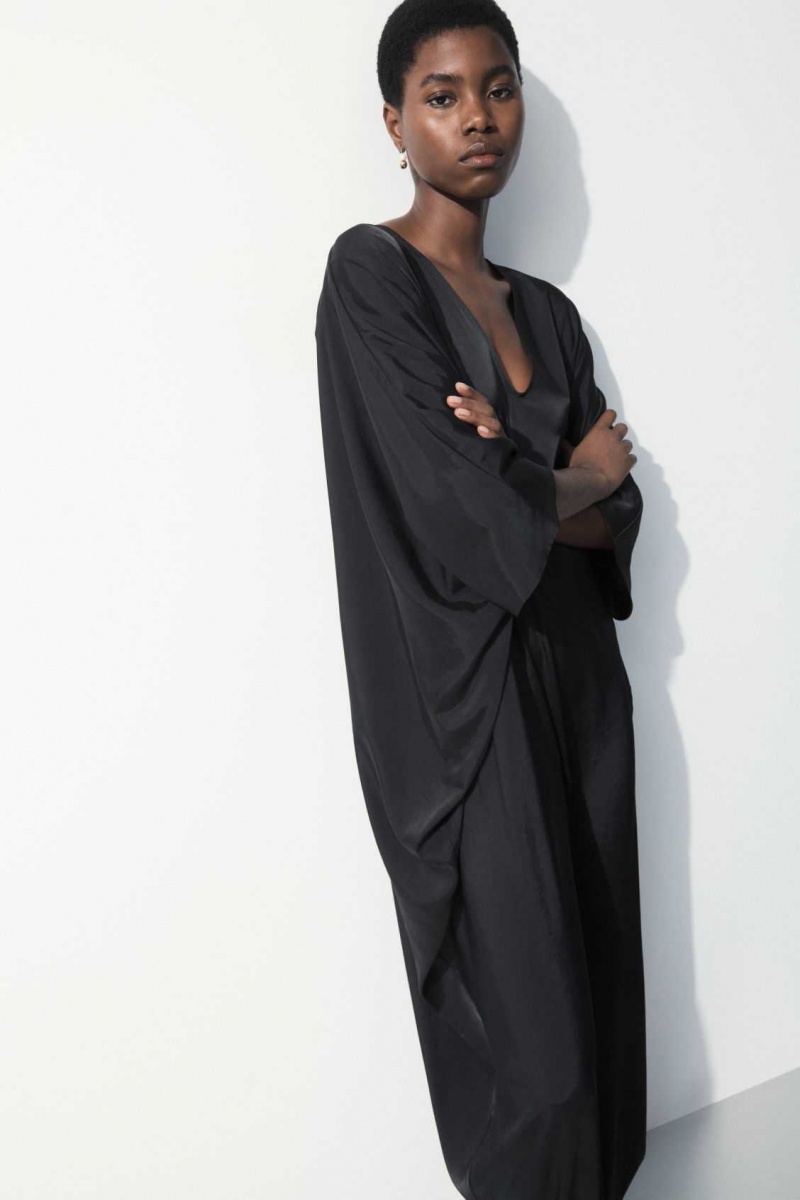 BLACK COS THE FLUID JUMPSUIT | HKQ-790612