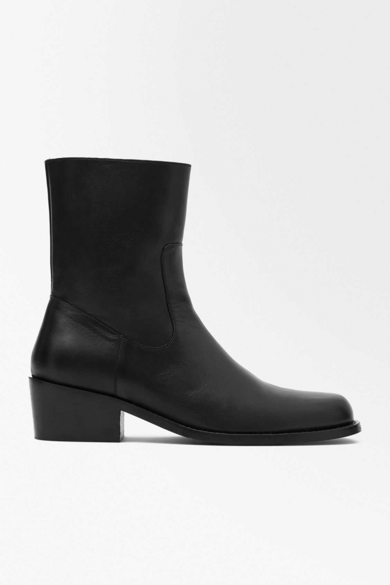 BLACK COS THE HEELED LEATHER BOOTS | GPM-204958