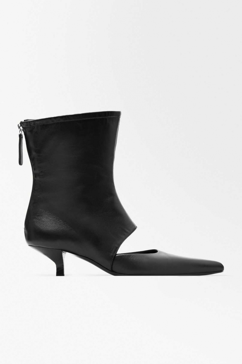 BLACK COS THE KITTEN-HEEL SOCK BOOTS | HMW-326078