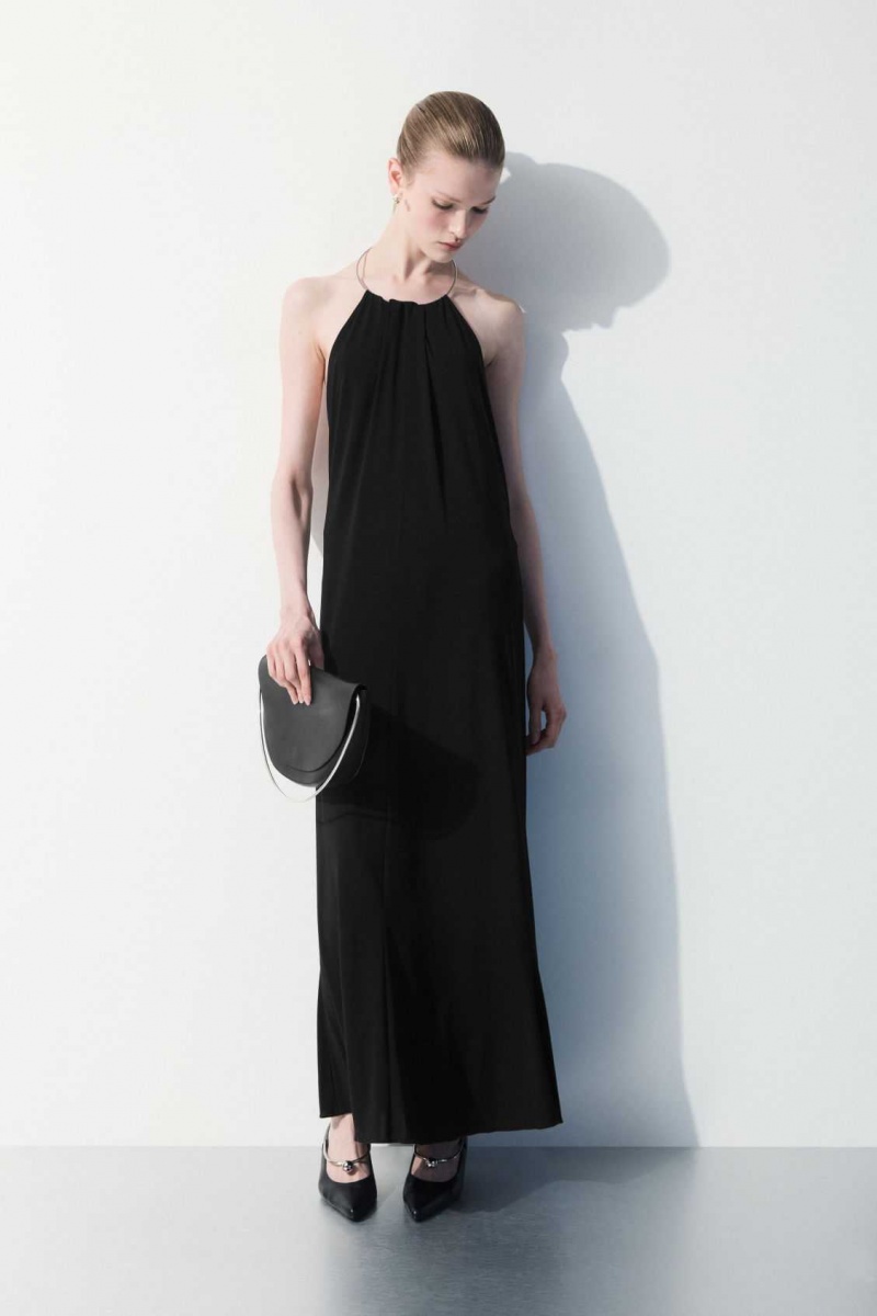 BLACK COS THE OPEN-BACK NECKLACE DRESS | OZM-049261