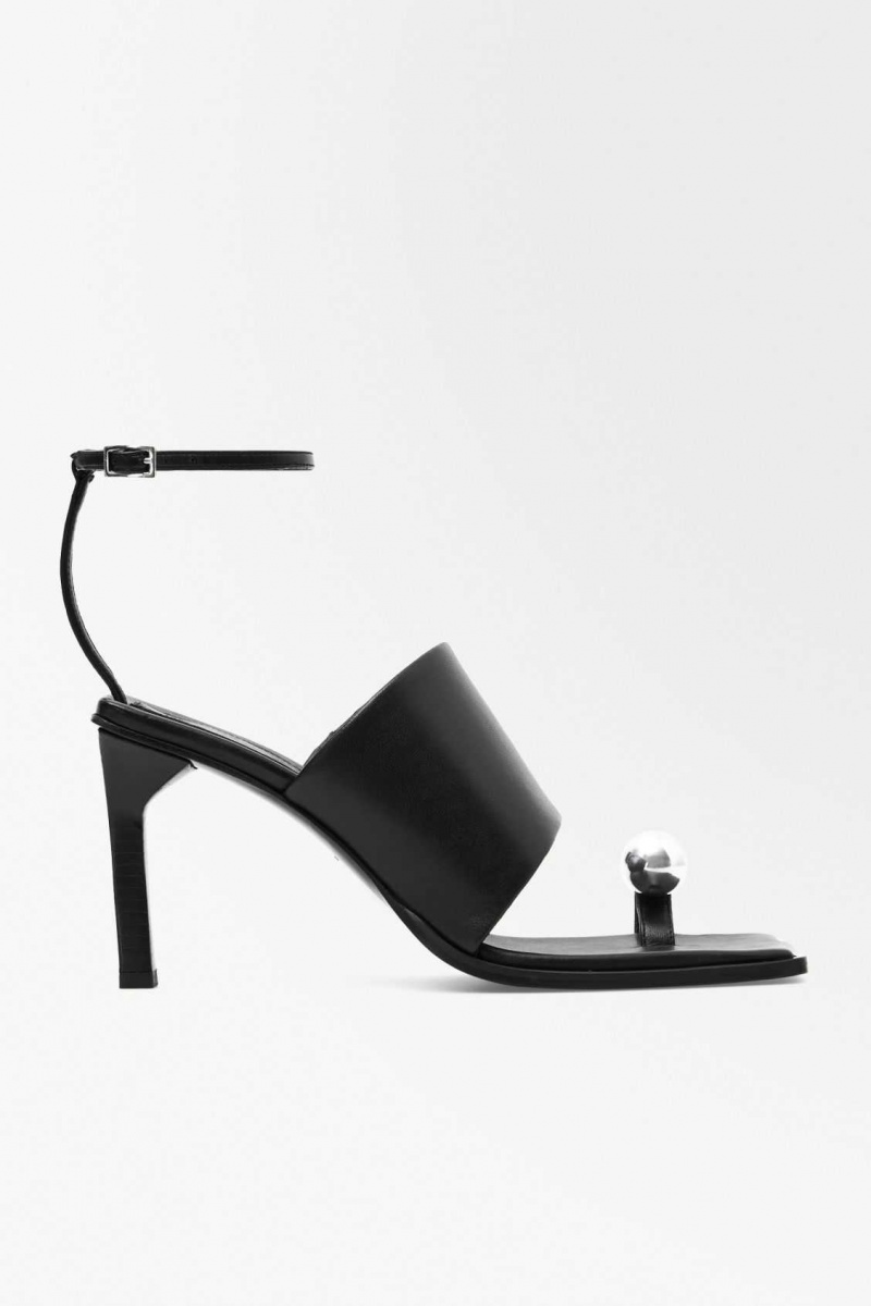 BLACK COS THE SPHERE HEELED SANDALS | GQV-815973