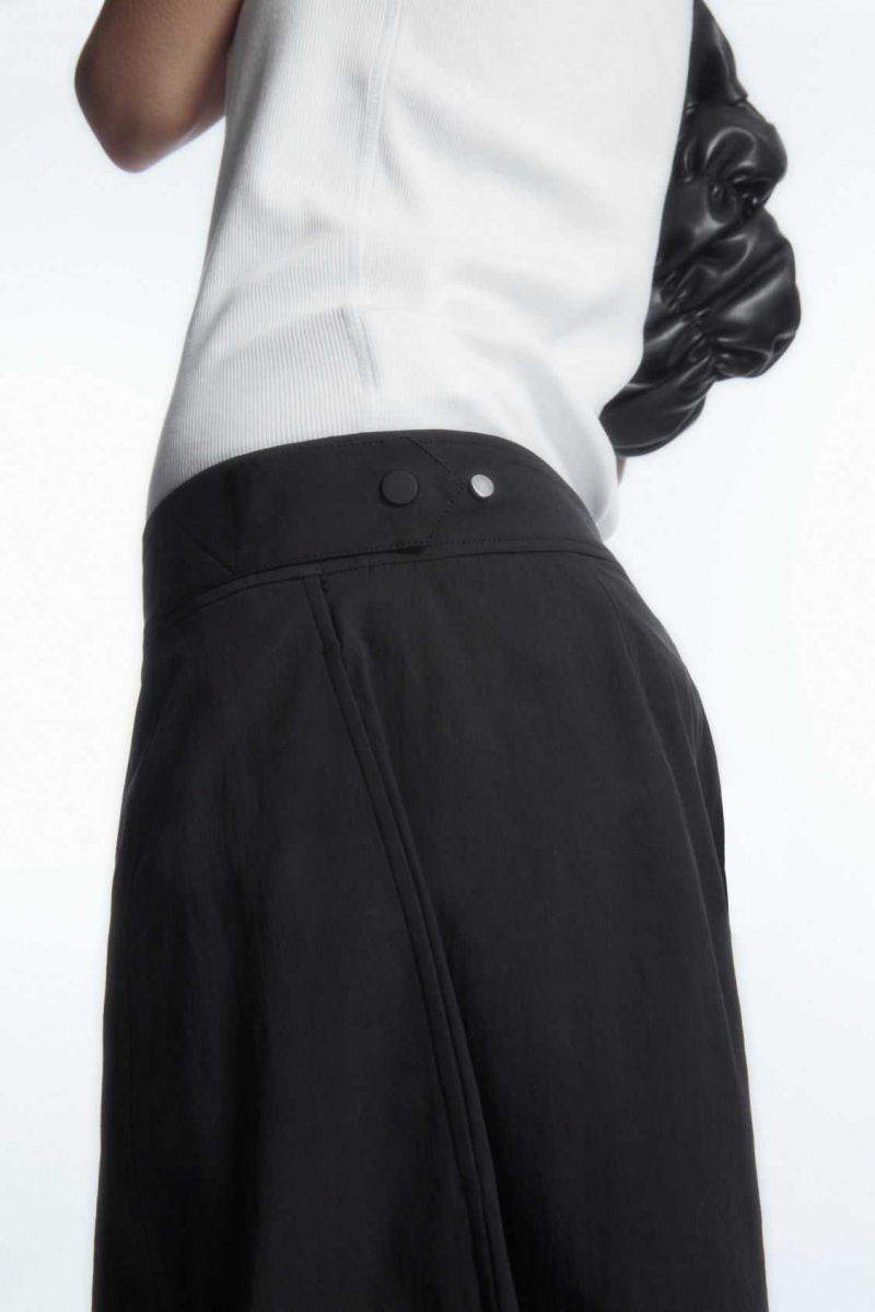 BLACK COS UTILITY BARREL-LEG PANTS | QNO-012489