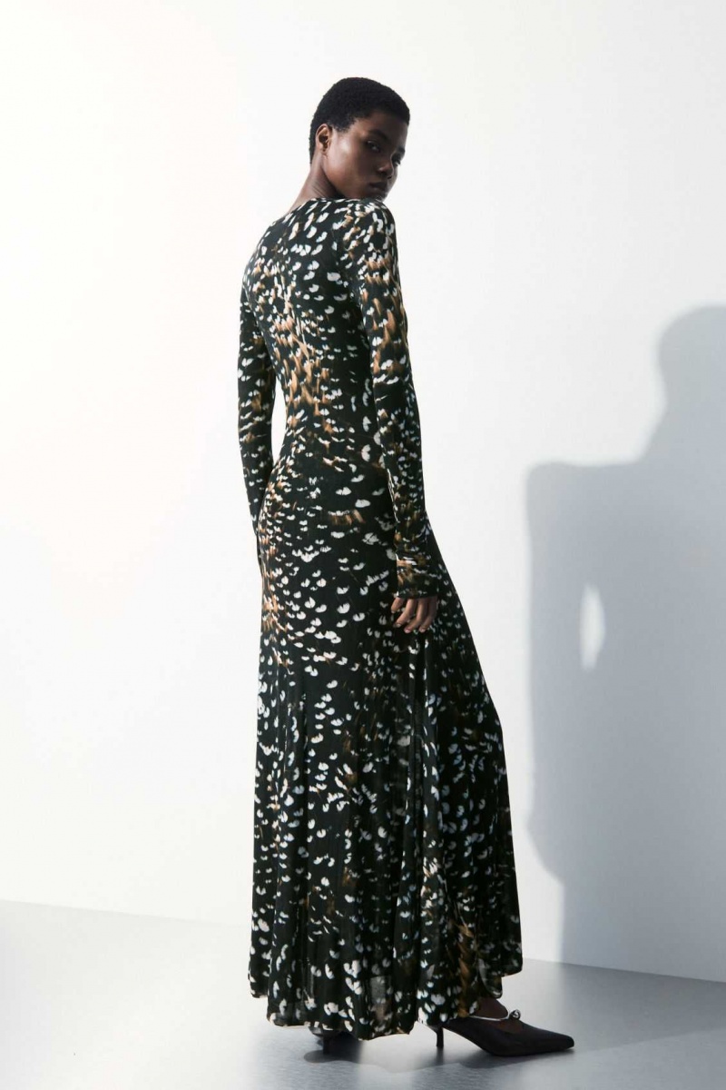 BLACK / FEATHER PRINT COS THE FEATHER-PRINT KNITTED DRESS | ADQ-063274