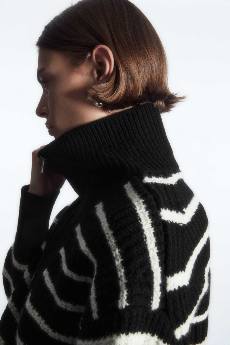 BLACK / WHITE / STRIPED COS HALF-ZIP FUNNEL-NECK WOOL SWEATER | GNZ-906175