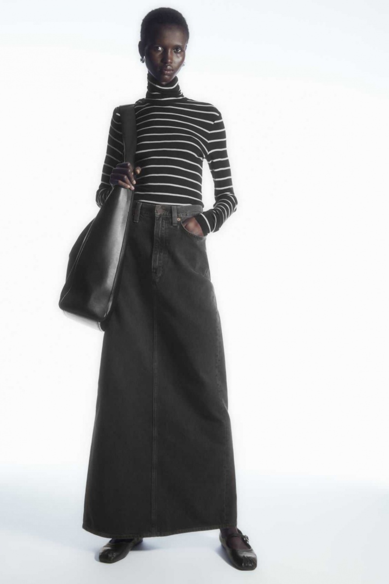 BLACK / WHITE / STRIPED COS MERINO WOOL TURTLENECK TOP | ZPI-470389