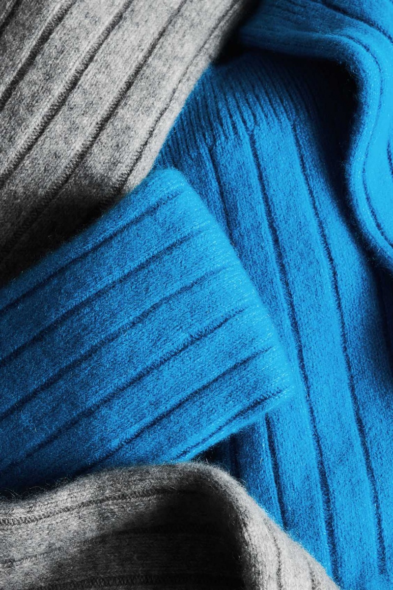 BRIGHT BLUE COS CHUNKY CASHMERE SOCKS | GEU-265408