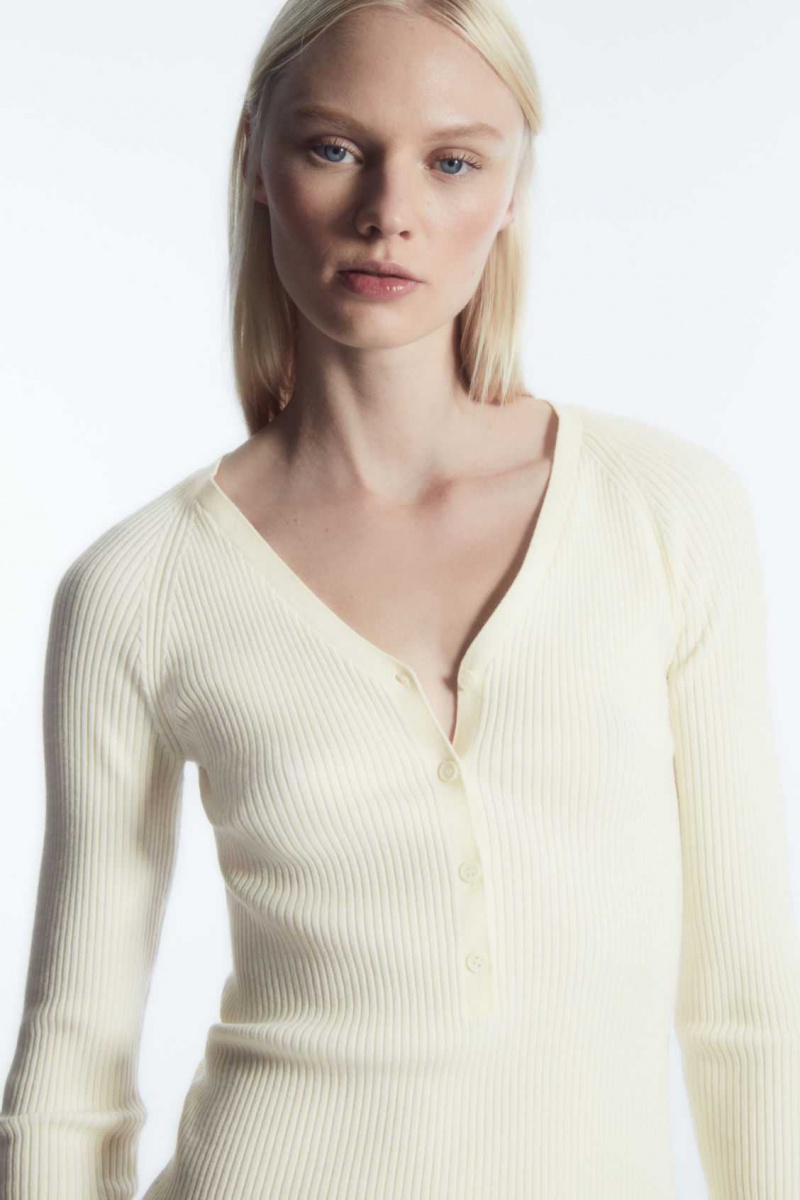 CREAM COS V-NECK RIBBED WOOL HENLEY TOP | VOS-285937