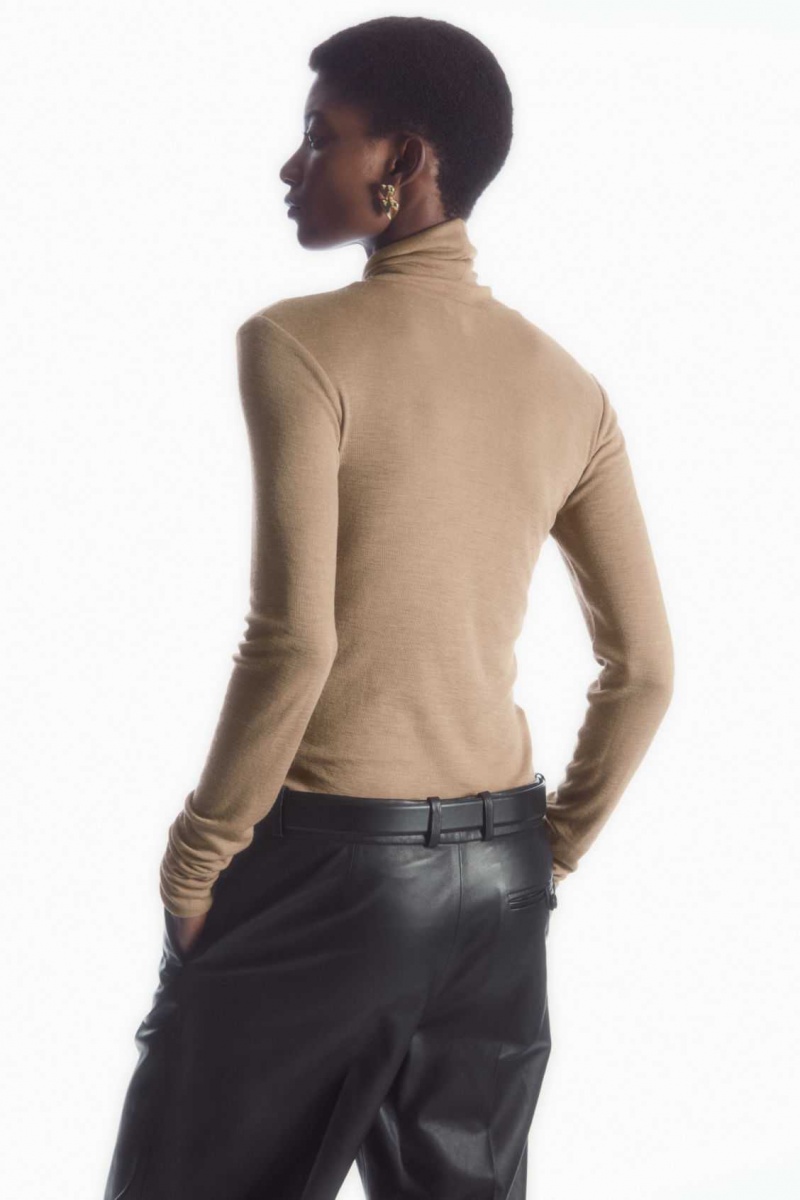 DARK BEIGE COS MERINO WOOL TURTLENECK TOP | TYZ-495763