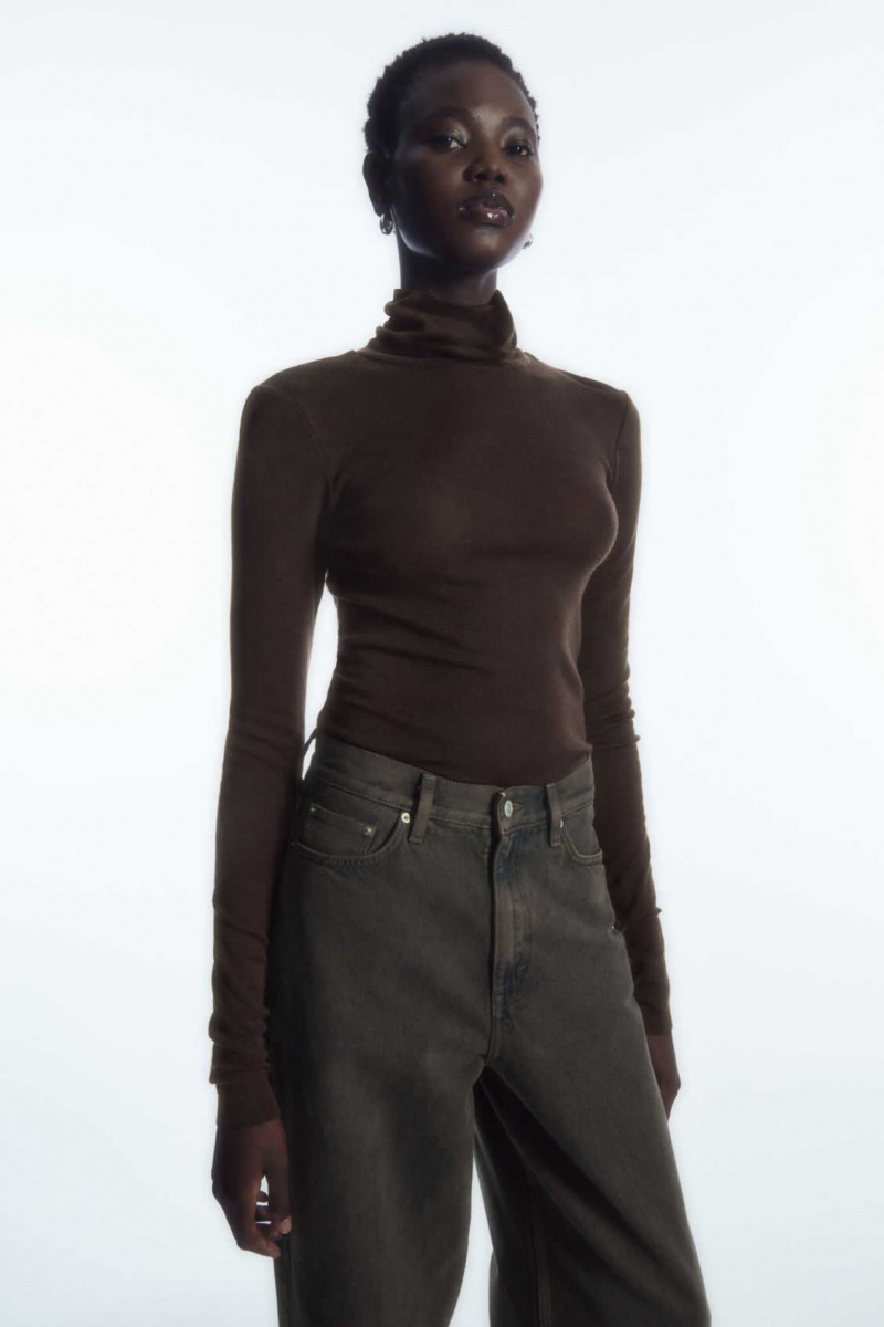 DARK BROWN COS MERINO WOOL TURTLENECK TOP | NBT-731054