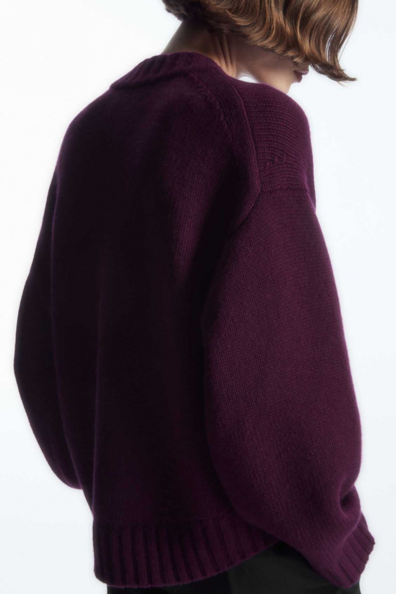 DARK PURPLE COS CHUNKY PURE CASHMERE CREW-NECK SWEATER | YJP-260854