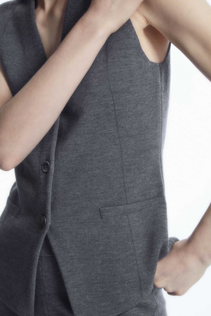 GRAY COS LONGLINE KNITTED WOOL VEST | CWT-240371