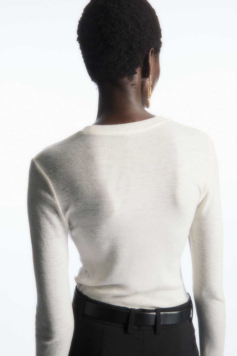 OFF-WHITE COS CREW-NECK MERINO WOOL TOP | WBH-068517