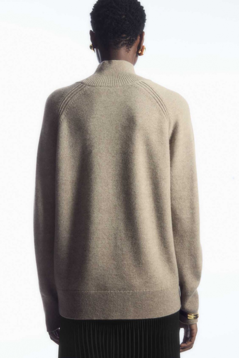 UNDYED / NATURAL COS PURE CASHMERE TURTLENECK SWEATER | XBJ-826710