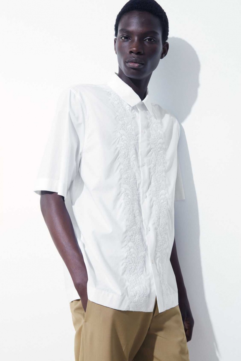 WHITE COS THE EMBROIDERED SHORT-SLEEVED SHIRT | ZAT-630814